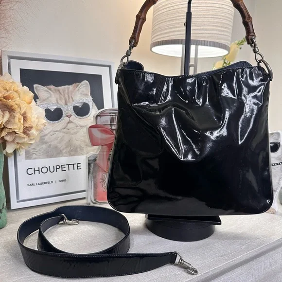 Gucci Elegant Black Patent Leather Bag with Bamboo Handle - Picture 3 of 16